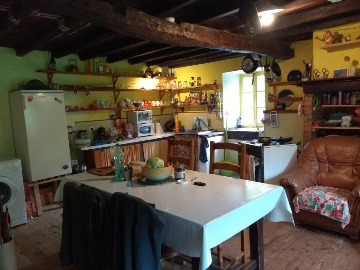 La Maison Du Bonheur Chez Yann Humblet Moulis Екстериор снимка